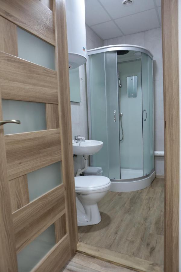 білий квадрат Hotel *